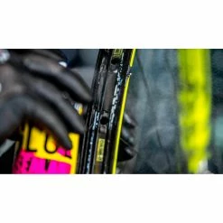 Muc-Off Glue And Sealant Remover Dissolvant De Colle Et Liquide Préventif -Accessoires Vélo Soldes 01519E4AD34E73305128C9B8FB6AE79A