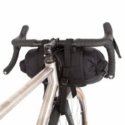 Restrap BAR BAG Large Sacoche Rouleau Avec Sac Fourre-tout 14L Et Food Pouch 3L 7 Restrap BAR BAG Large Sacoche Rouleau Avec Sac Fourre-tout 14L Et Food Pouch 3L -Accessoires Vélo Soldes 481D2833F7D9238F4356D43A6FCAFD96