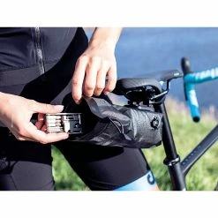 Ortlieb MICRO TWO 0,5 Sacoche Selle -Accessoires Vélo Soldes C7C204AAC1AA51B52FD188FCCEA247CA